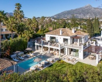 Wiederverkauf - Villa - Marbella - Nueva Andalucía