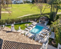 Wiederverkauf - Villa - Marbella - Nueva Andalucía