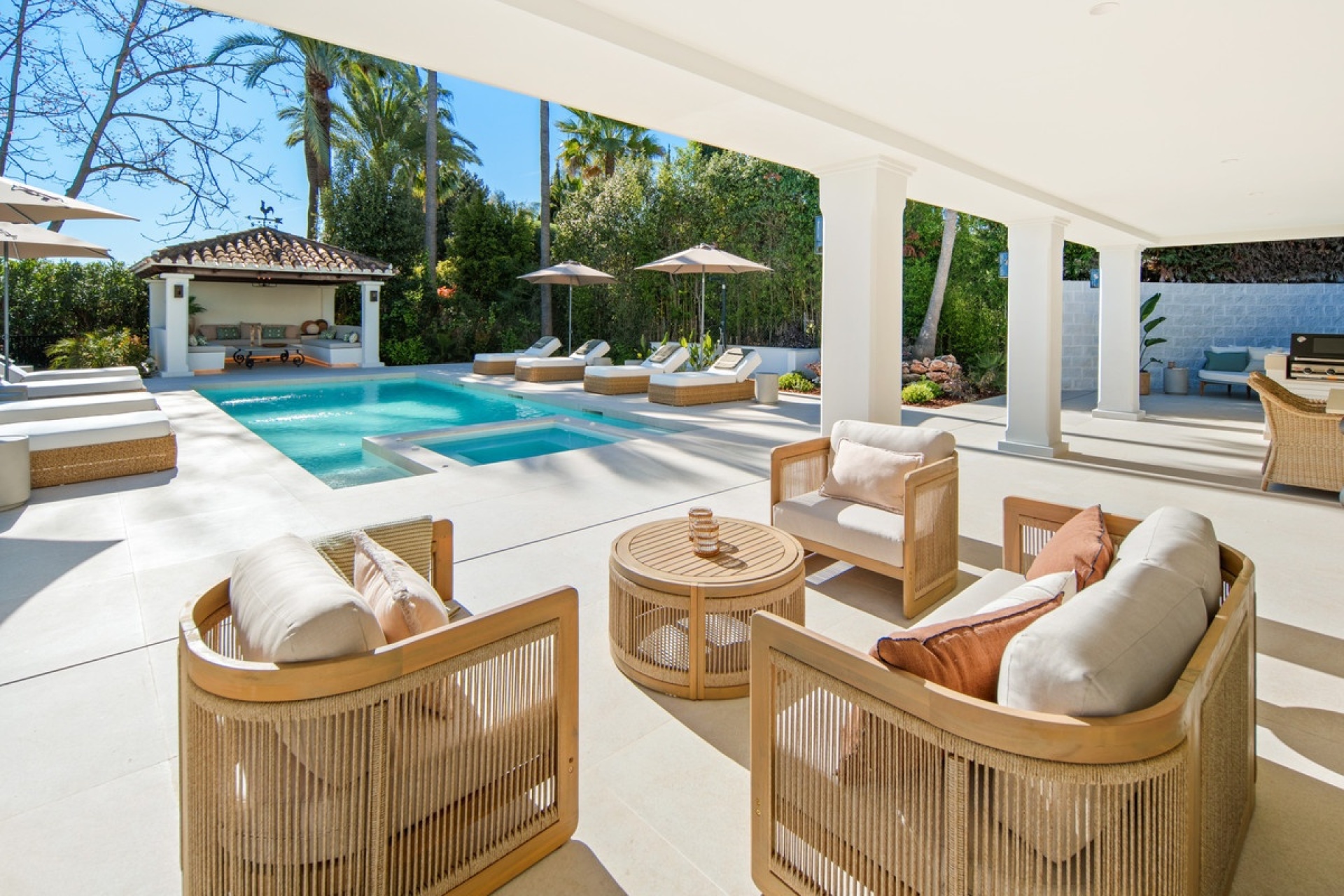Wiederverkauf - Villa - Marbella - Nueva Andalucía