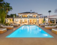 Wiederverkauf - Villa - Marbella - Nueva Andalucía