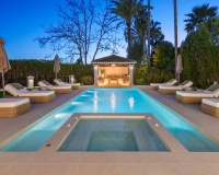 Wiederverkauf - Villa - Marbella - Nueva Andalucía