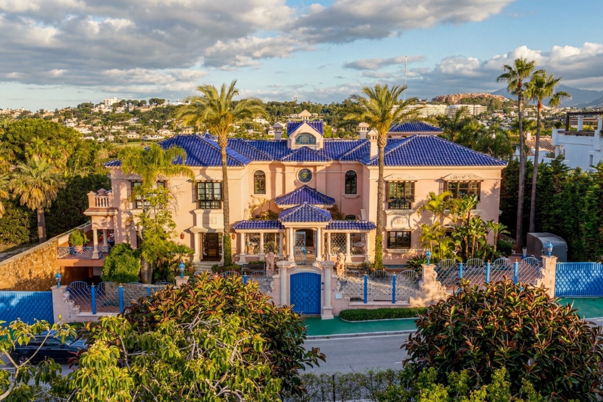 Wiederverkauf - Villa - Marbella - Nueva Andalucía