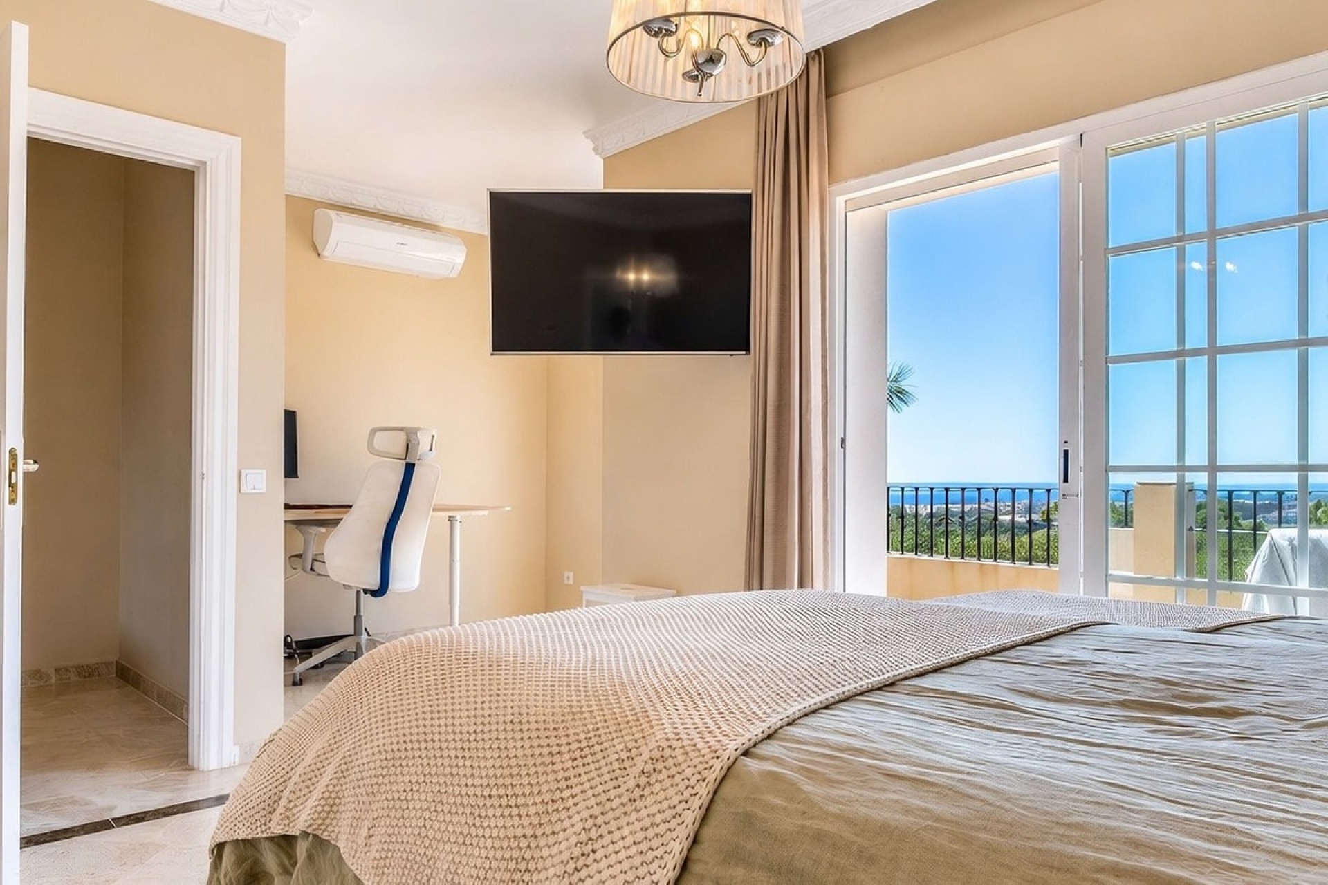 Wiederverkauf - Villa - Marbella - Nueva Andalucía