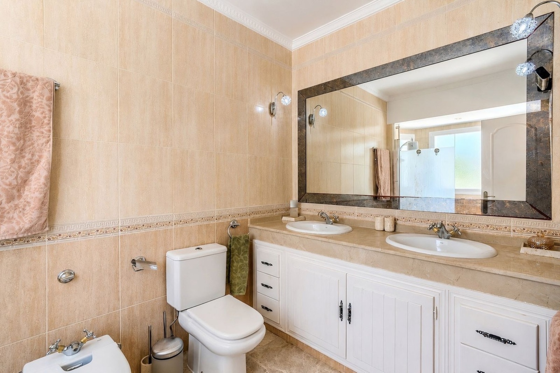 Wiederverkauf - Villa - Marbella - Nueva Andalucía