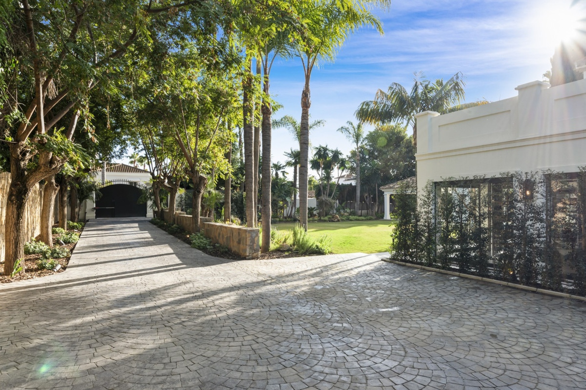 Wiederverkauf - Villa - Marbella - Nueva Andalucía