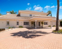 Wiederverkauf - Villa - Marbella - Nueva Andalucía