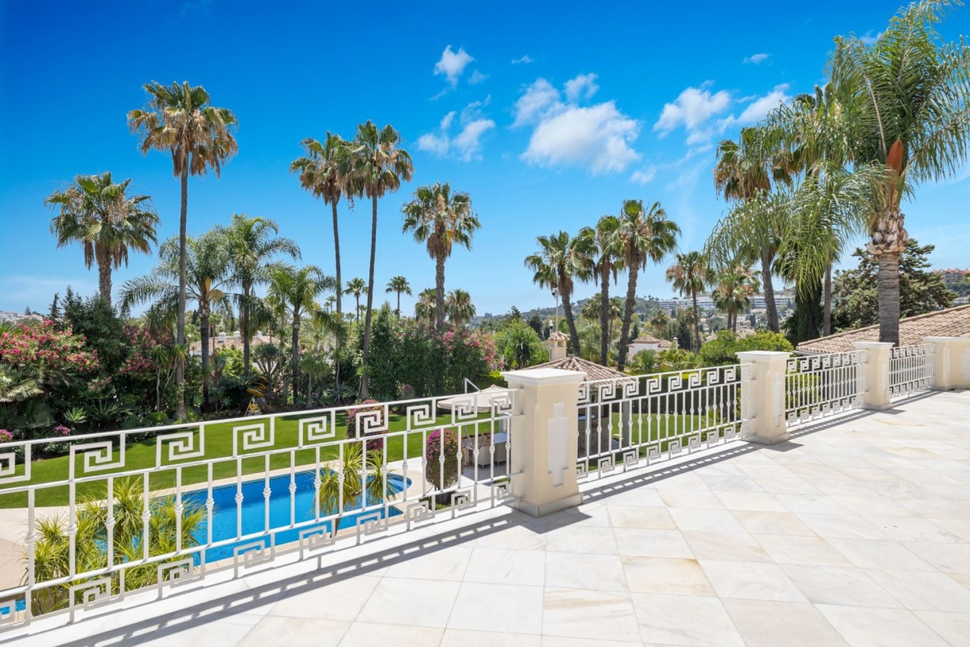 Wiederverkauf - Villa - Marbella - Nueva Andalucía