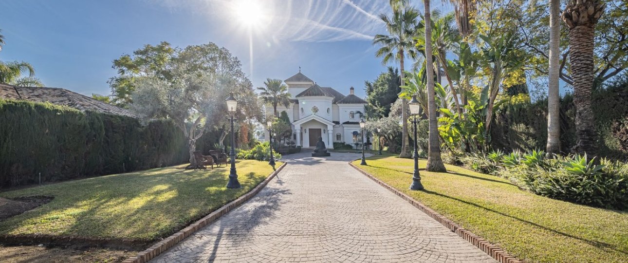 Wiederverkauf - Villa - Marbella - Nueva Andalucía