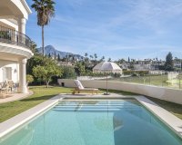 Wiederverkauf - Villa - Marbella - Nueva Andalucía