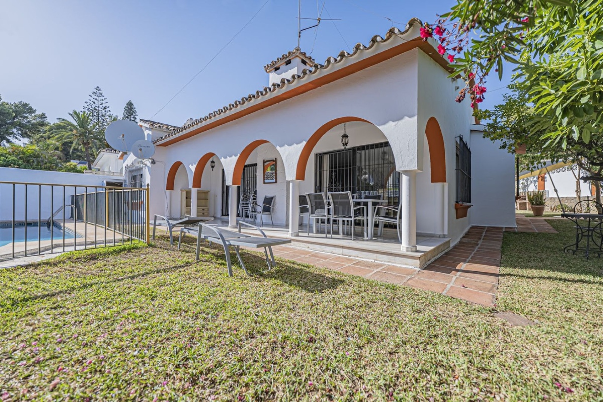 Wiederverkauf - Villa - Marbella - Nueva Andalucía
