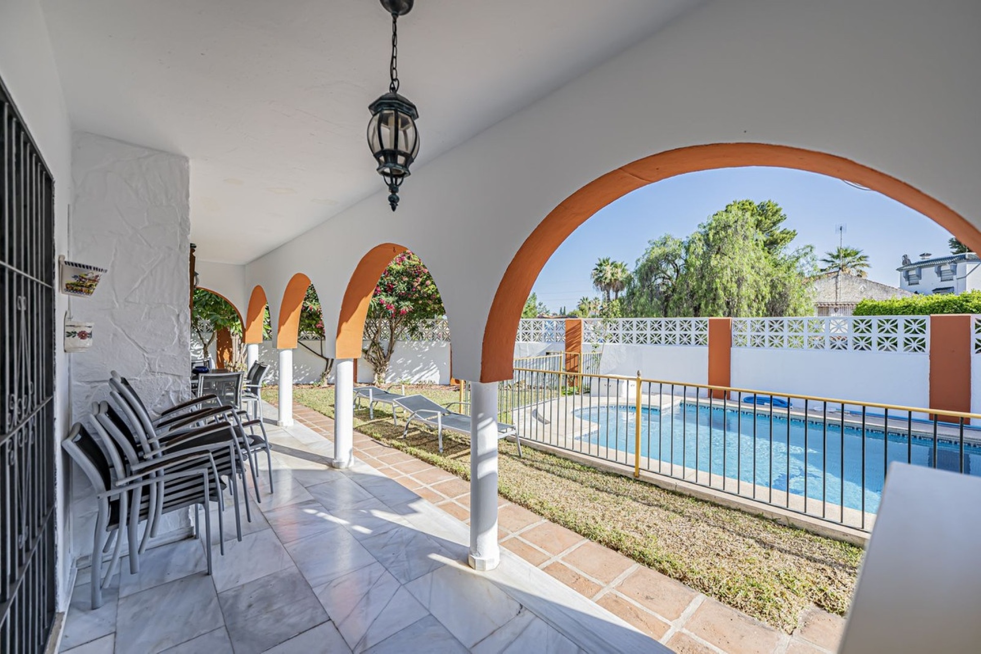 Wiederverkauf - Villa - Marbella - Nueva Andalucía