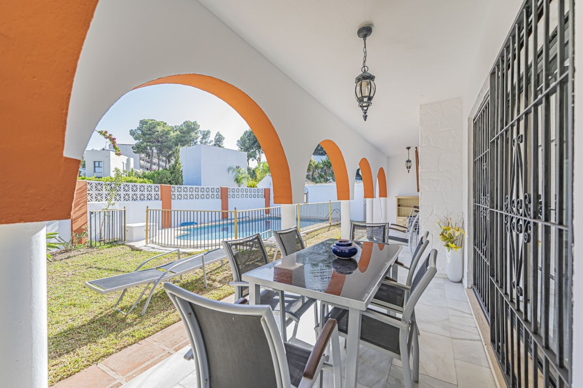 Wiederverkauf - Villa - Marbella - Nueva Andalucía