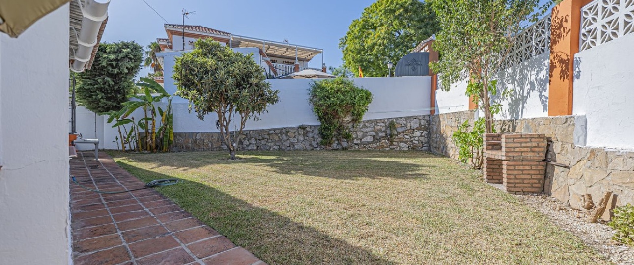 Wiederverkauf - Villa - Marbella - Nueva Andalucía