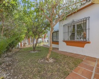 Wiederverkauf - Villa - Marbella - Nueva Andalucía