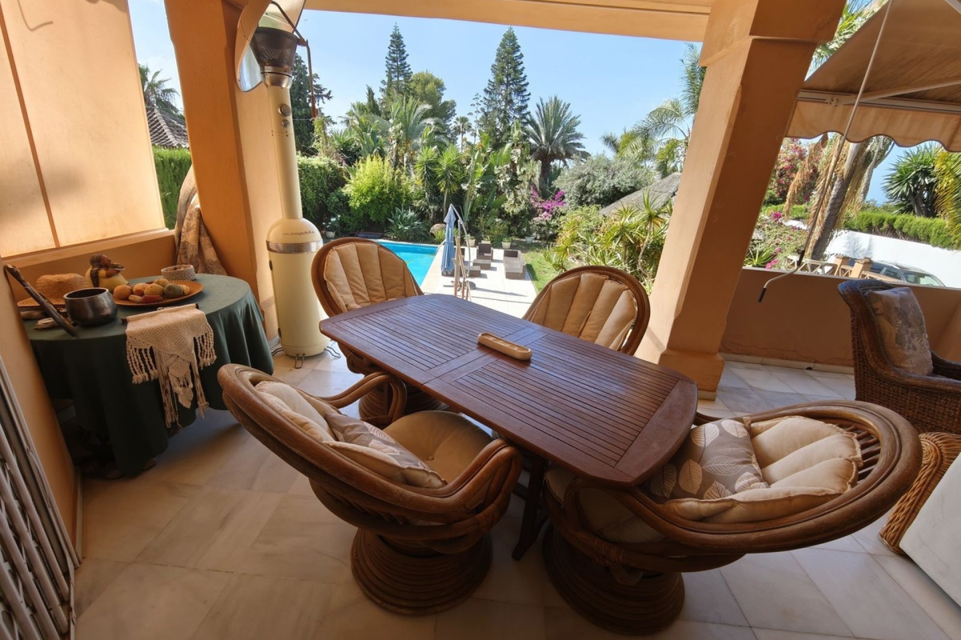 Wiederverkauf - Villa - Marbella - Nueva Andalucía