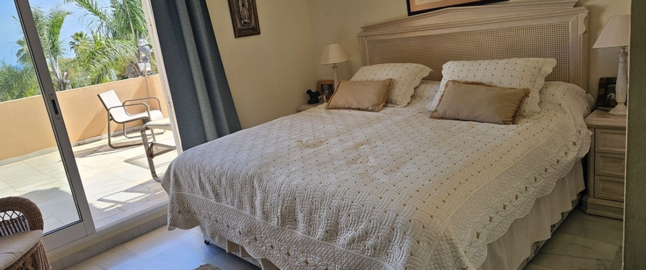 Wiederverkauf - Villa - Marbella - Nueva Andalucía