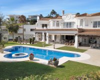 Wiederverkauf - Villa - Marbella - Nueva Andalucía