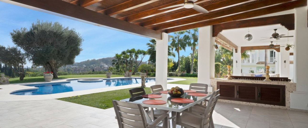 Wiederverkauf - Villa - Marbella - Nueva Andalucía