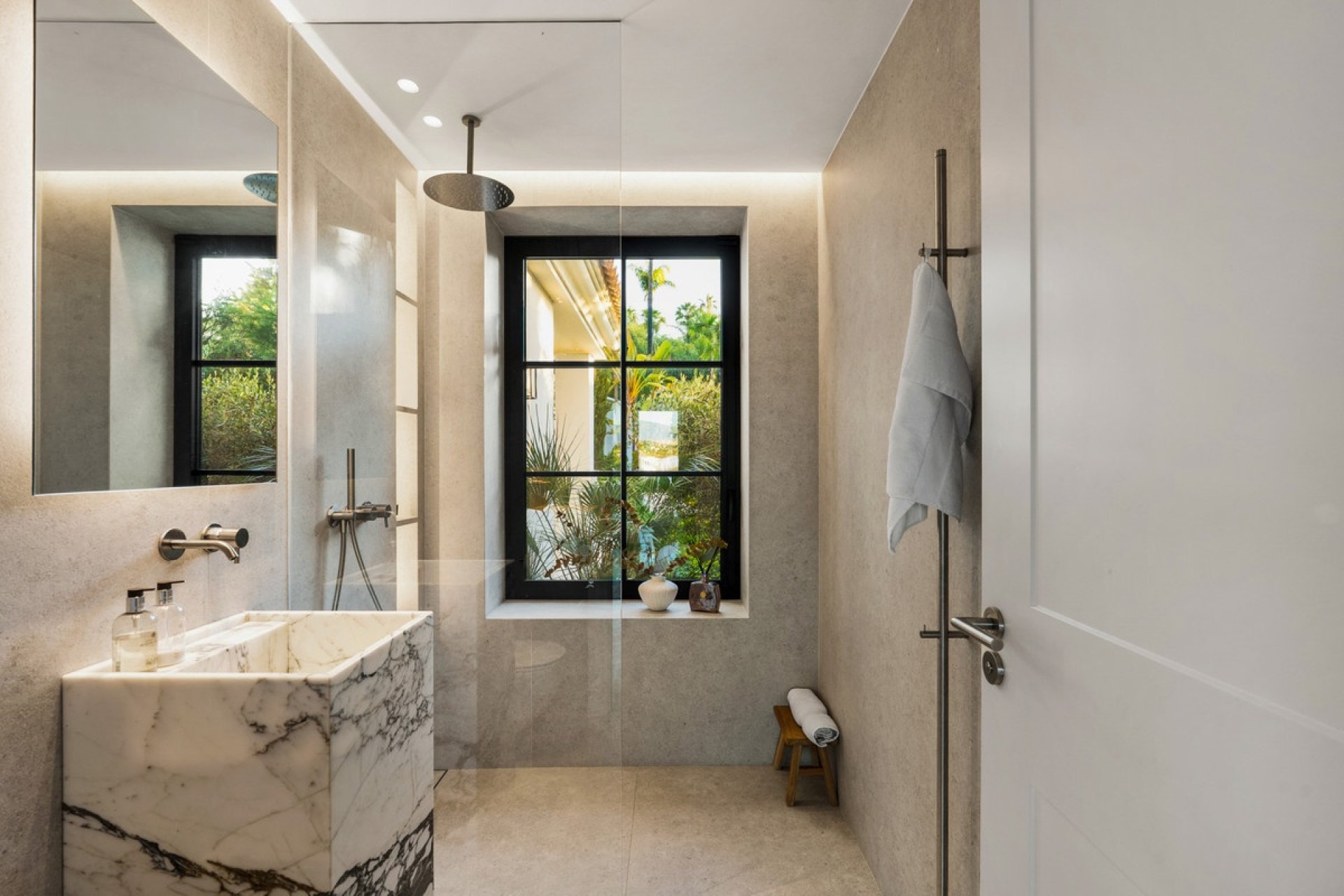 Wiederverkauf - Villa - Marbella - Nueva Andalucía