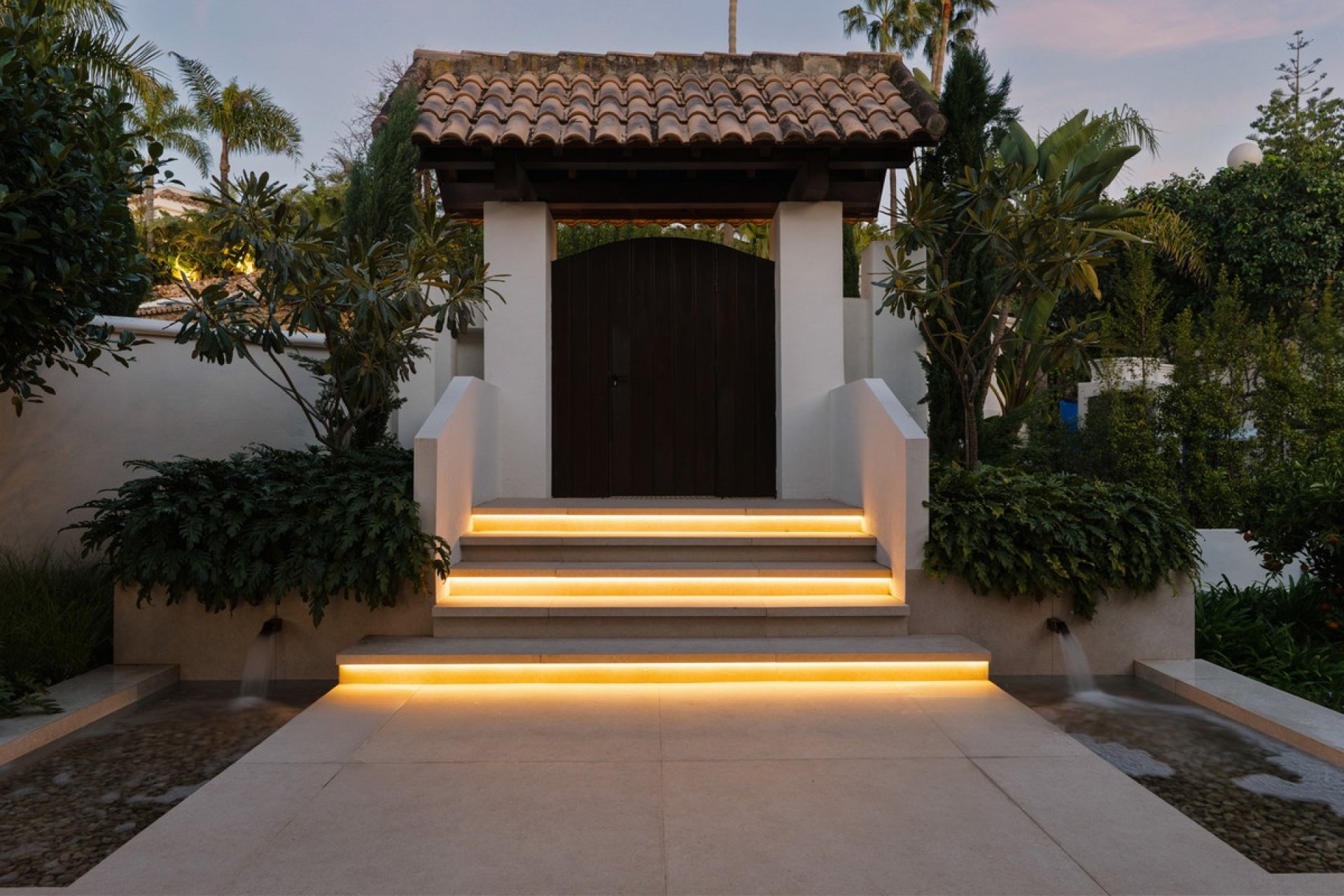 Wiederverkauf - Villa - Marbella - Nueva Andalucía