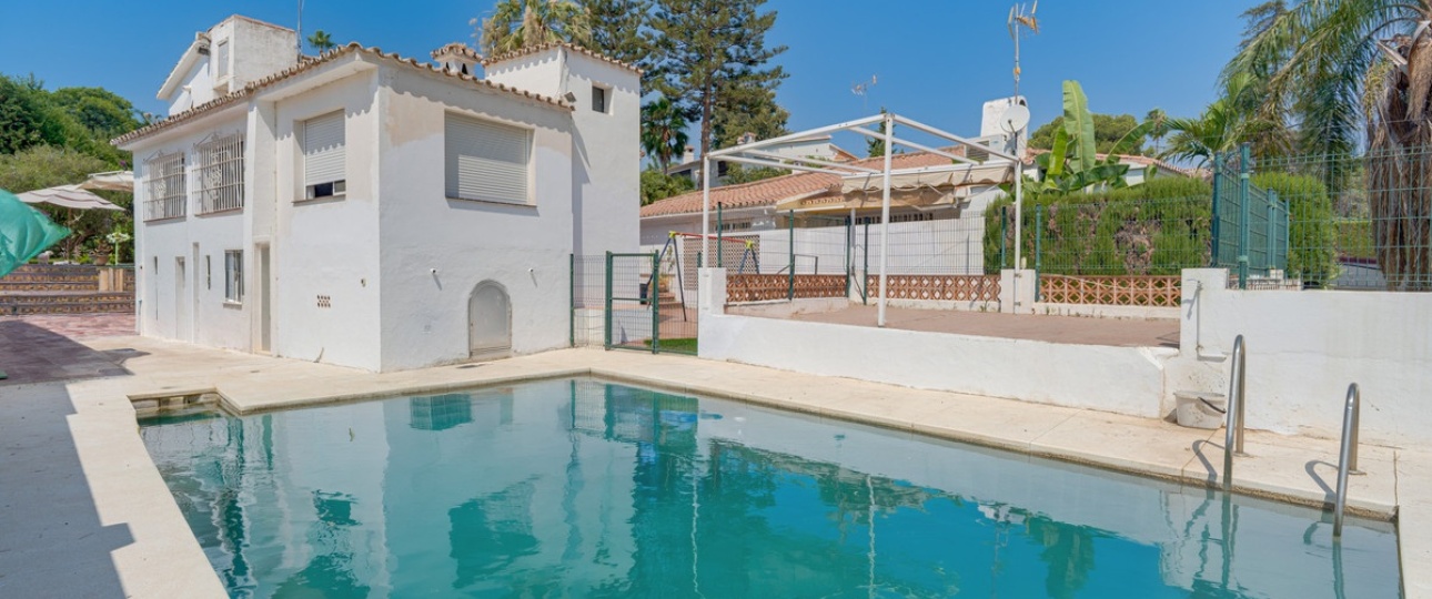 Wiederverkauf - Villa - Marbella - Nueva Andalucía