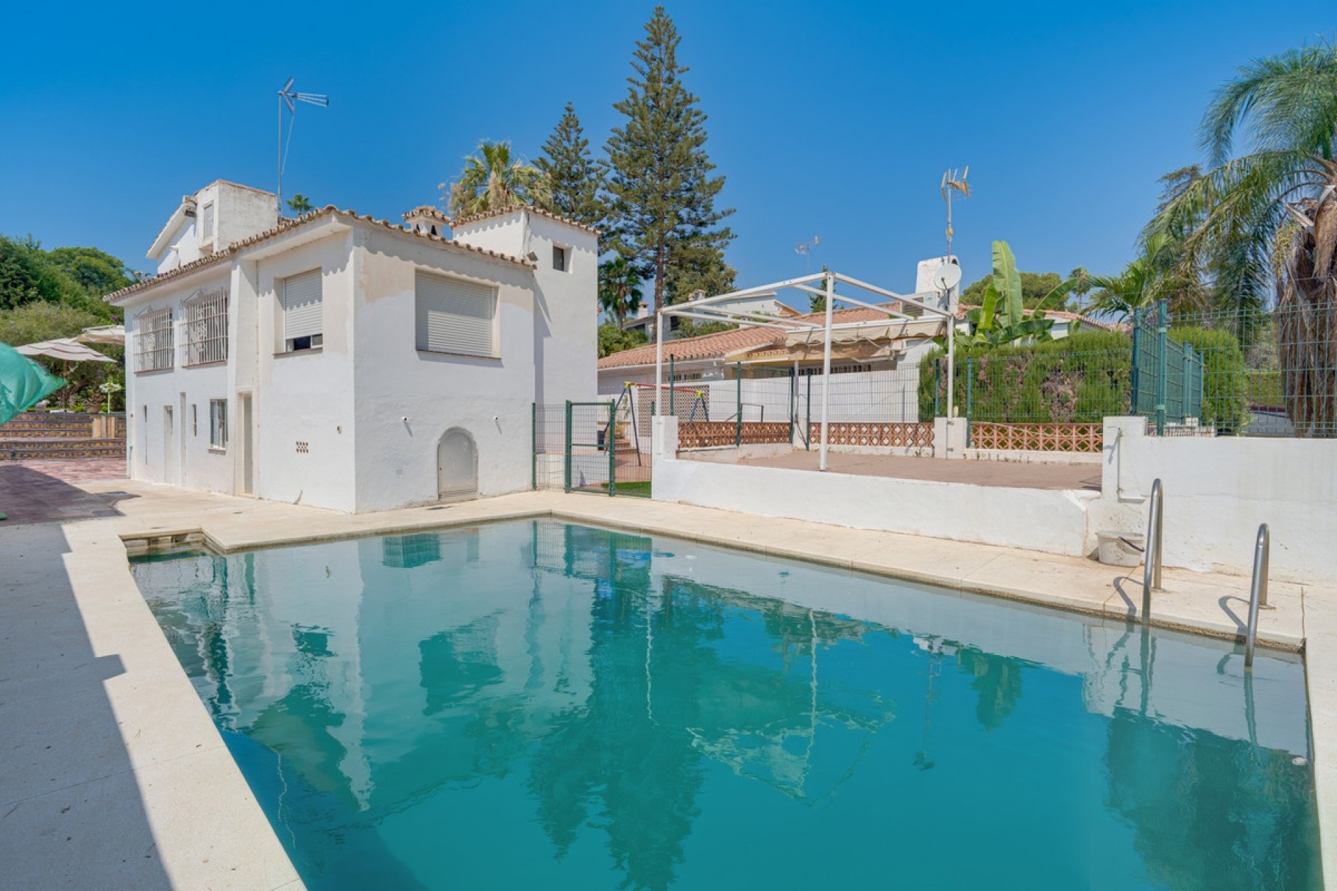Wiederverkauf - Villa - Marbella - Nueva Andalucía