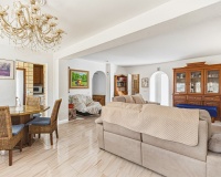 Wiederverkauf - Villa - Marbella - Nueva Andalucía