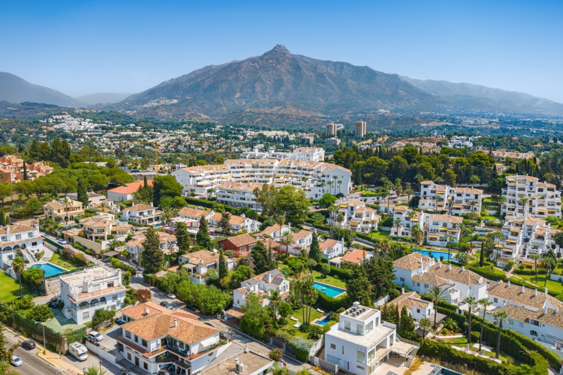 Wiederverkauf - Villa - Marbella - Nueva Andalucía