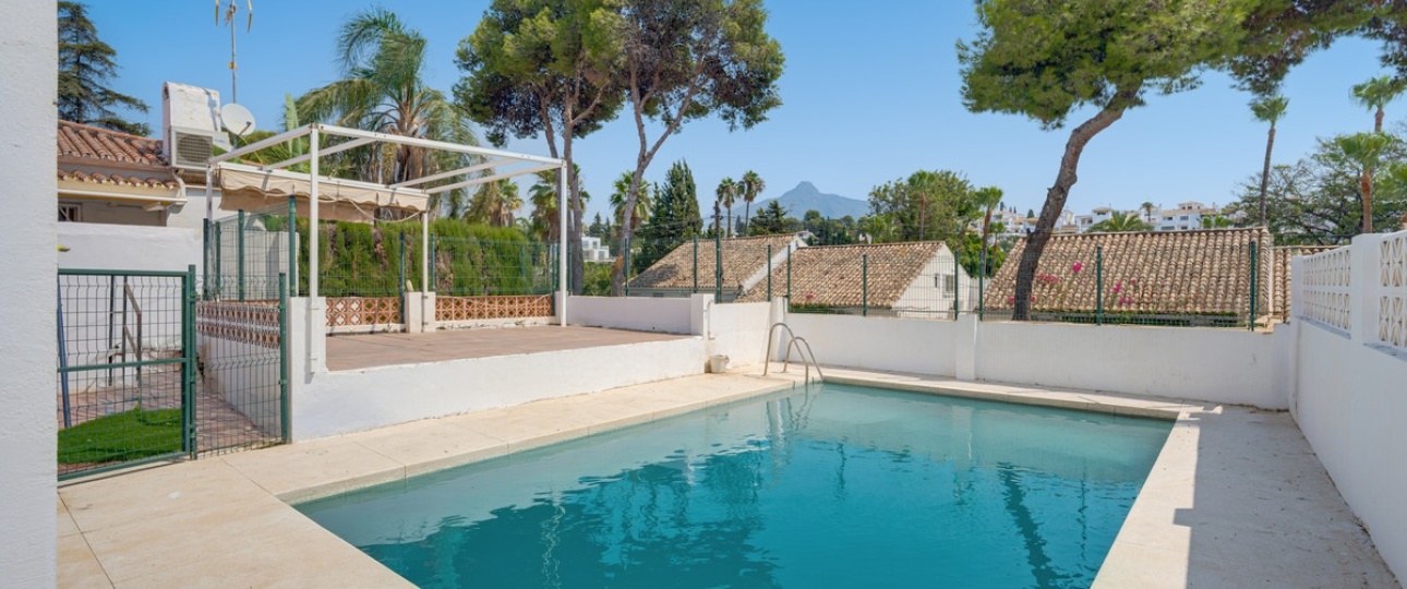 Wiederverkauf - Villa - Marbella - Nueva Andalucía