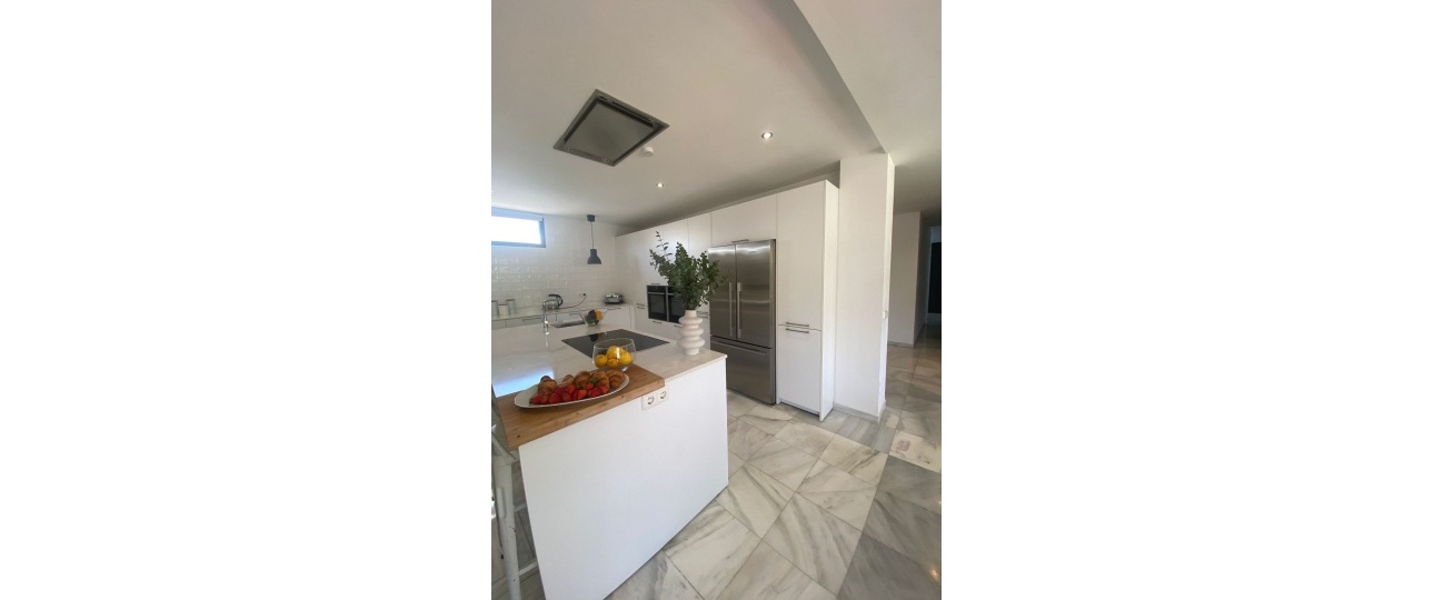 Wiederverkauf - Villa - Marbella - Nueva Andalucía