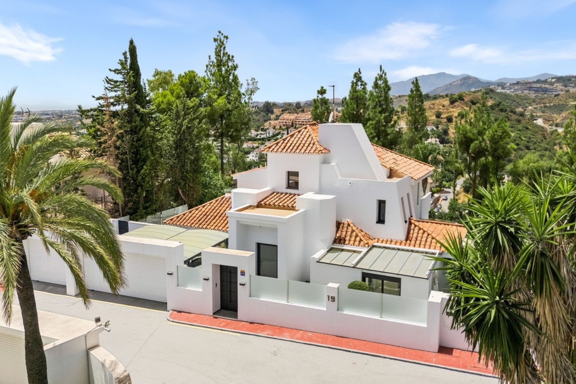 Wiederverkauf - Villa - Marbella - Nueva Andalucía