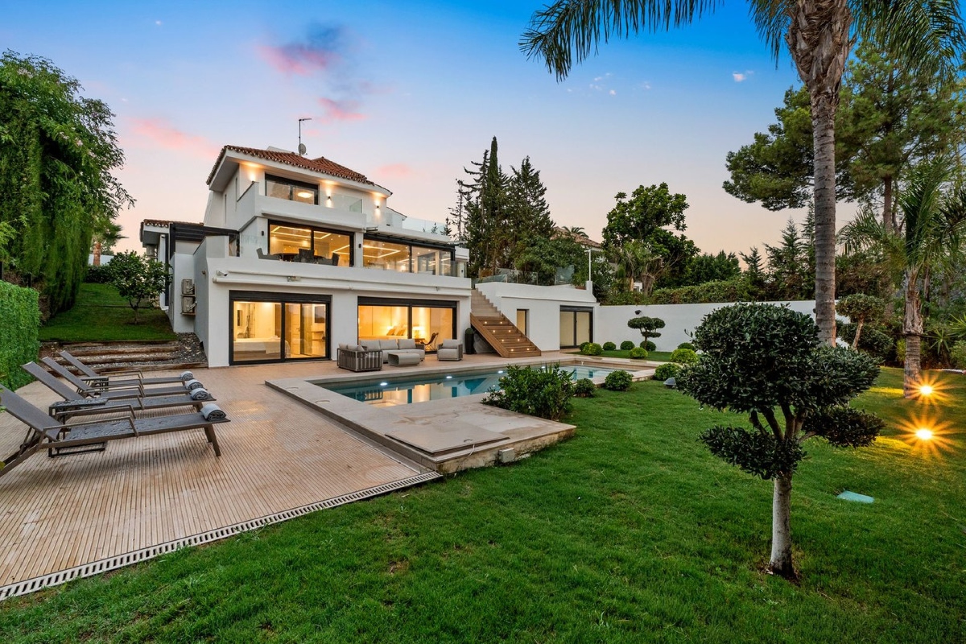 Wiederverkauf - Villa - Marbella - Nueva Andalucía