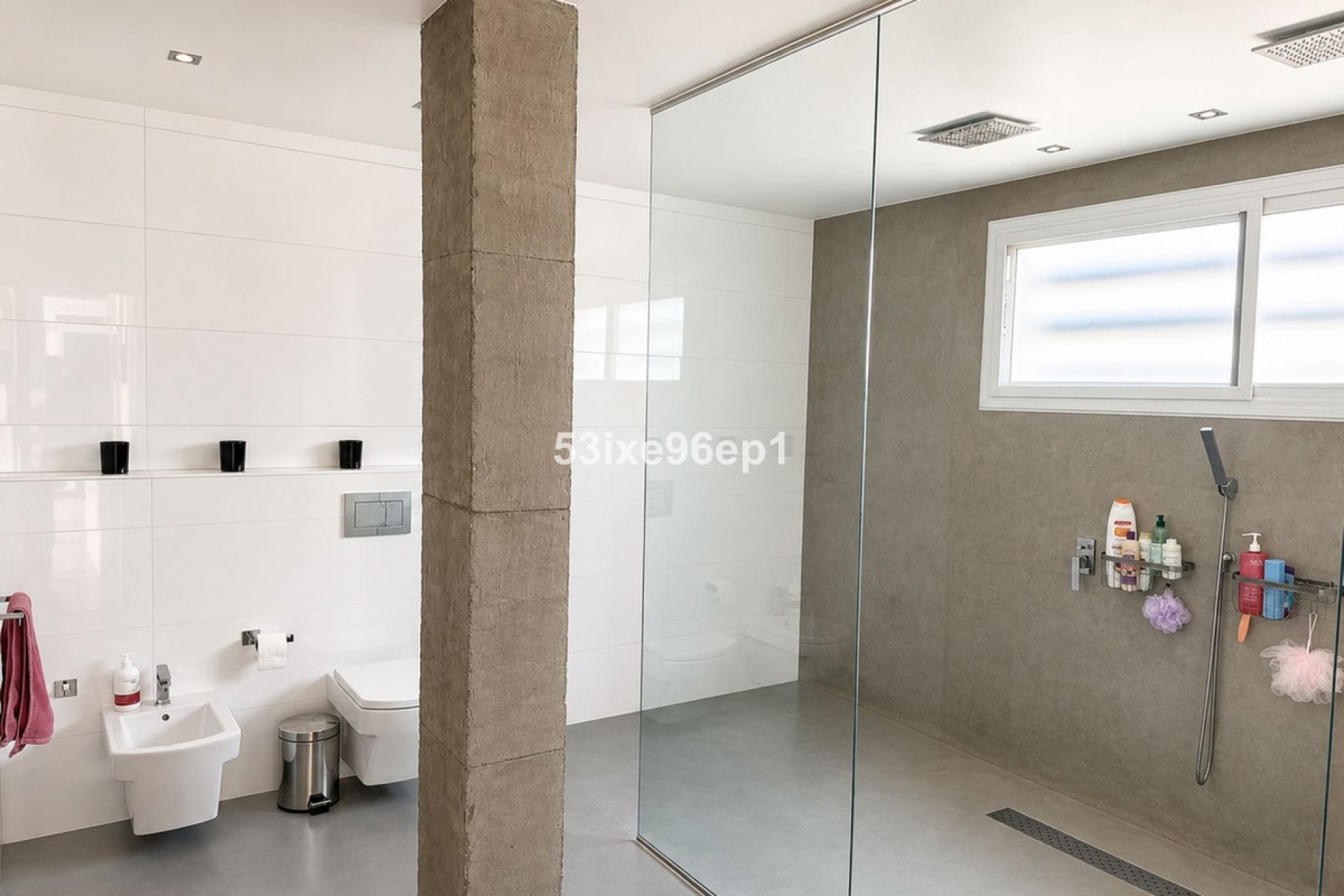 Wiederverkauf - Villa - Marbella - Nueva Andalucía