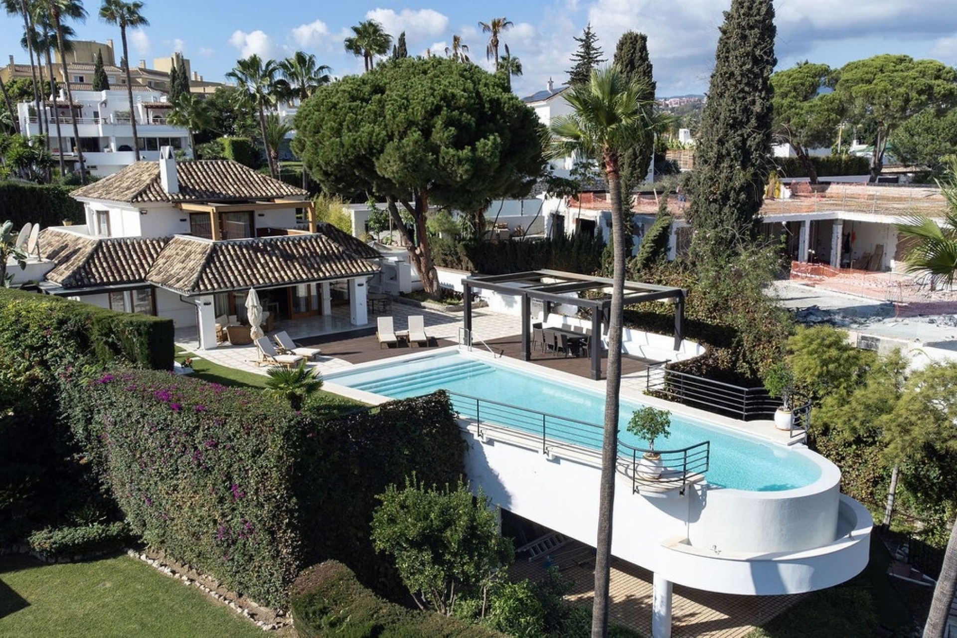 Wiederverkauf - Villa - Marbella - Nueva Andalucía