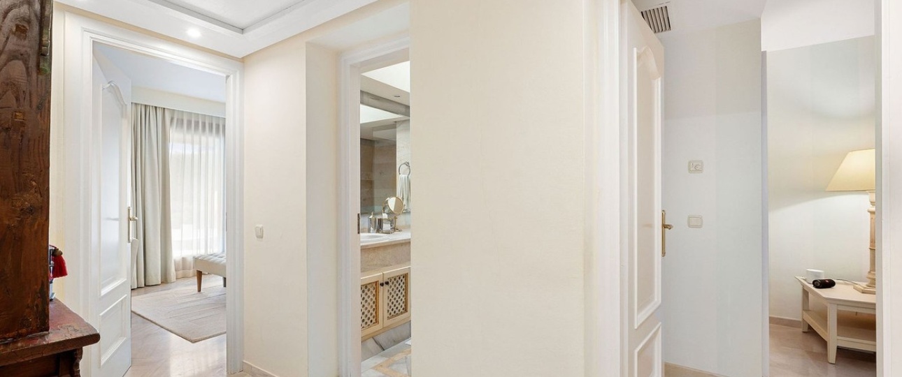 Wiederverkauf - Villa - Marbella - Nueva Andalucía