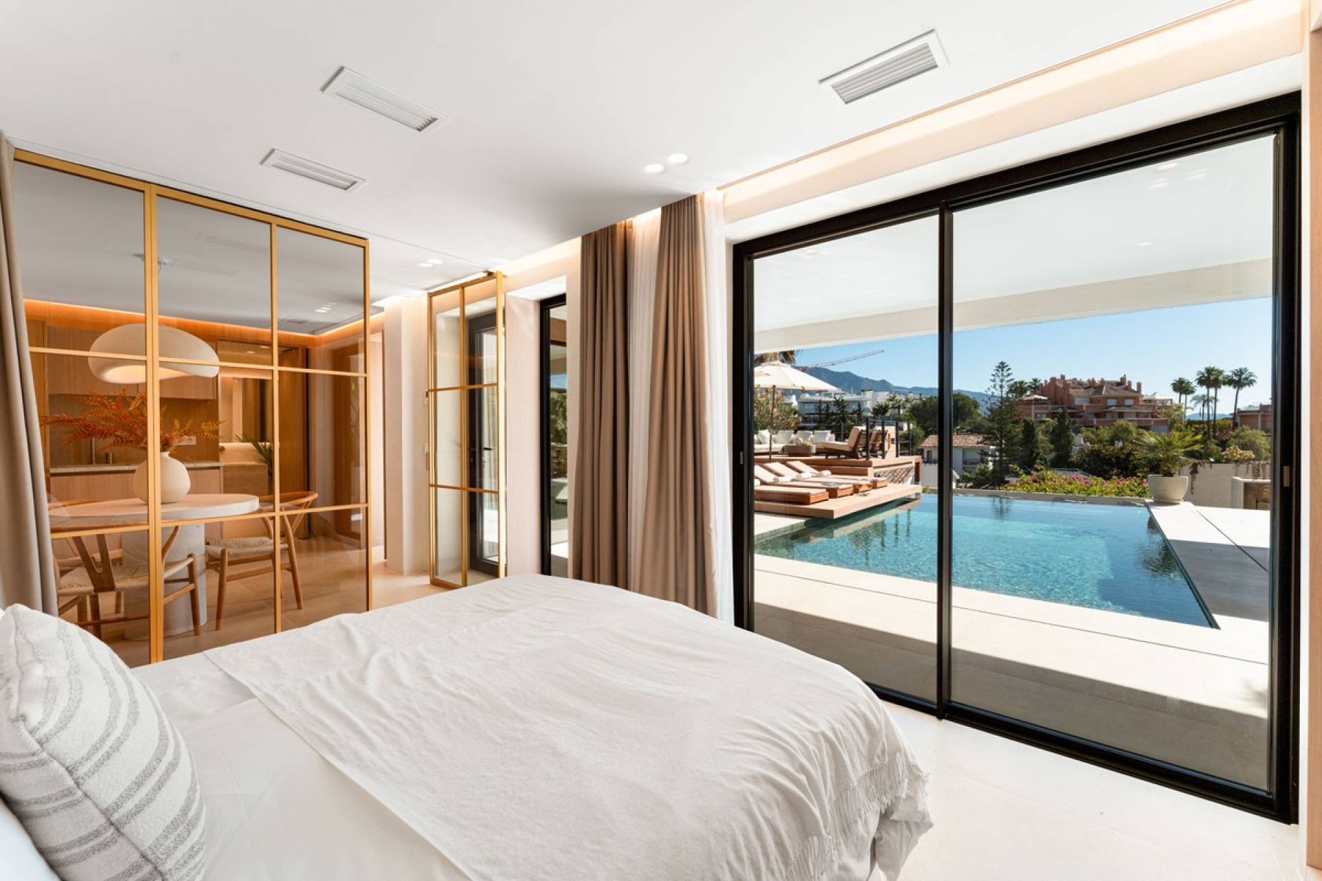 Wiederverkauf - Villa - Marbella - Nueva Andalucía