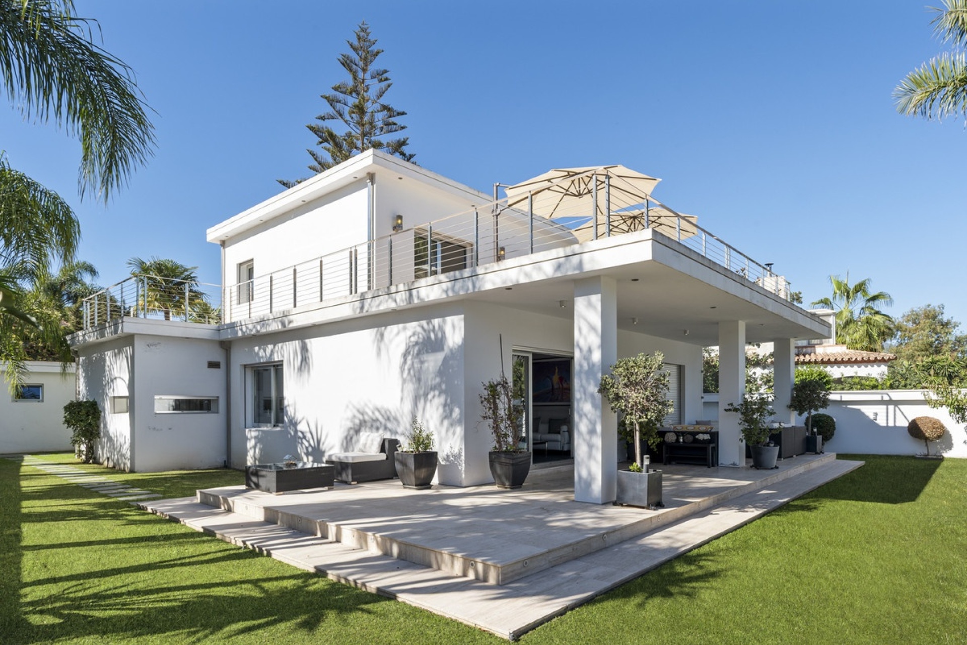 Wiederverkauf - Villa - Marbella - Nueva Andalucía