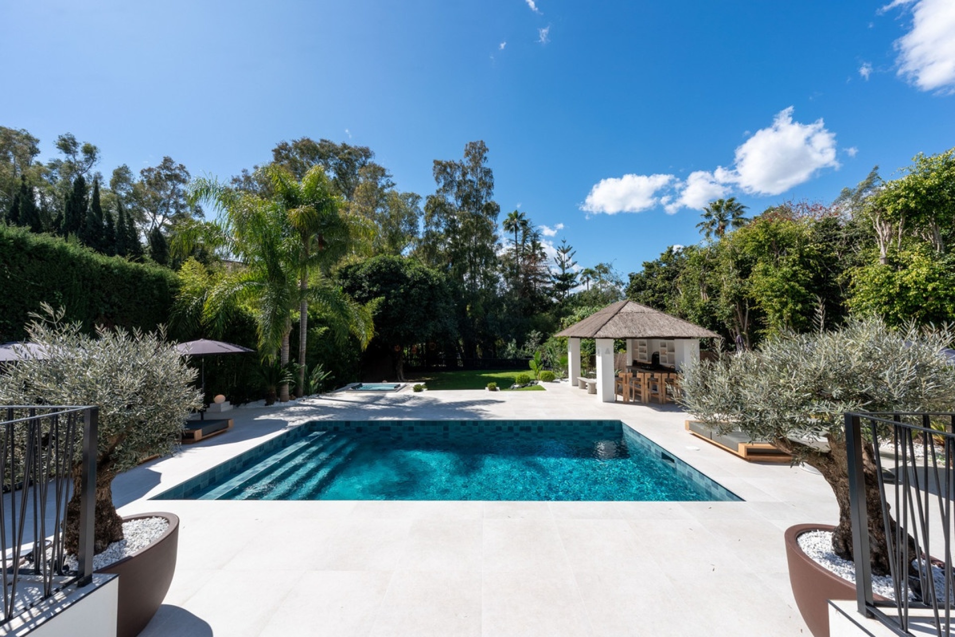 Wiederverkauf - Villa - Marbella - Nueva Andalucía