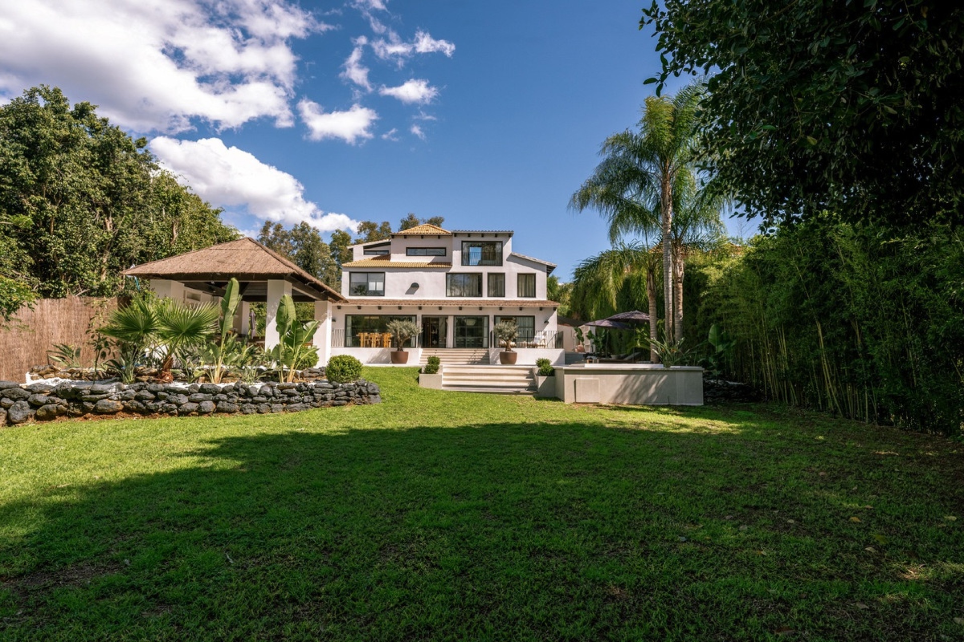 Wiederverkauf - Villa - Marbella - Nueva Andalucía