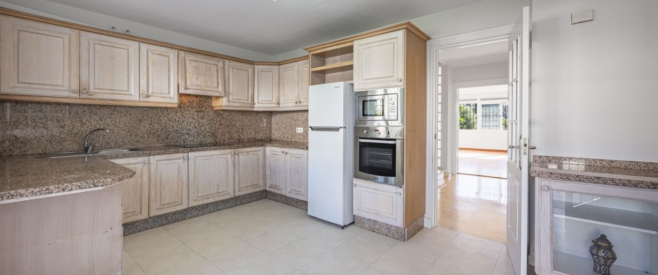 Wiederverkauf - Villa - Marbella - Nueva Andalucía