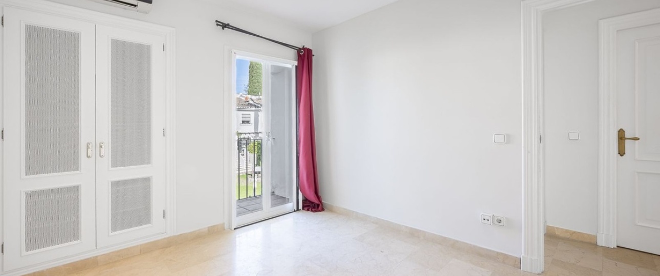 Wiederverkauf - Villa - Marbella - Nueva Andalucía