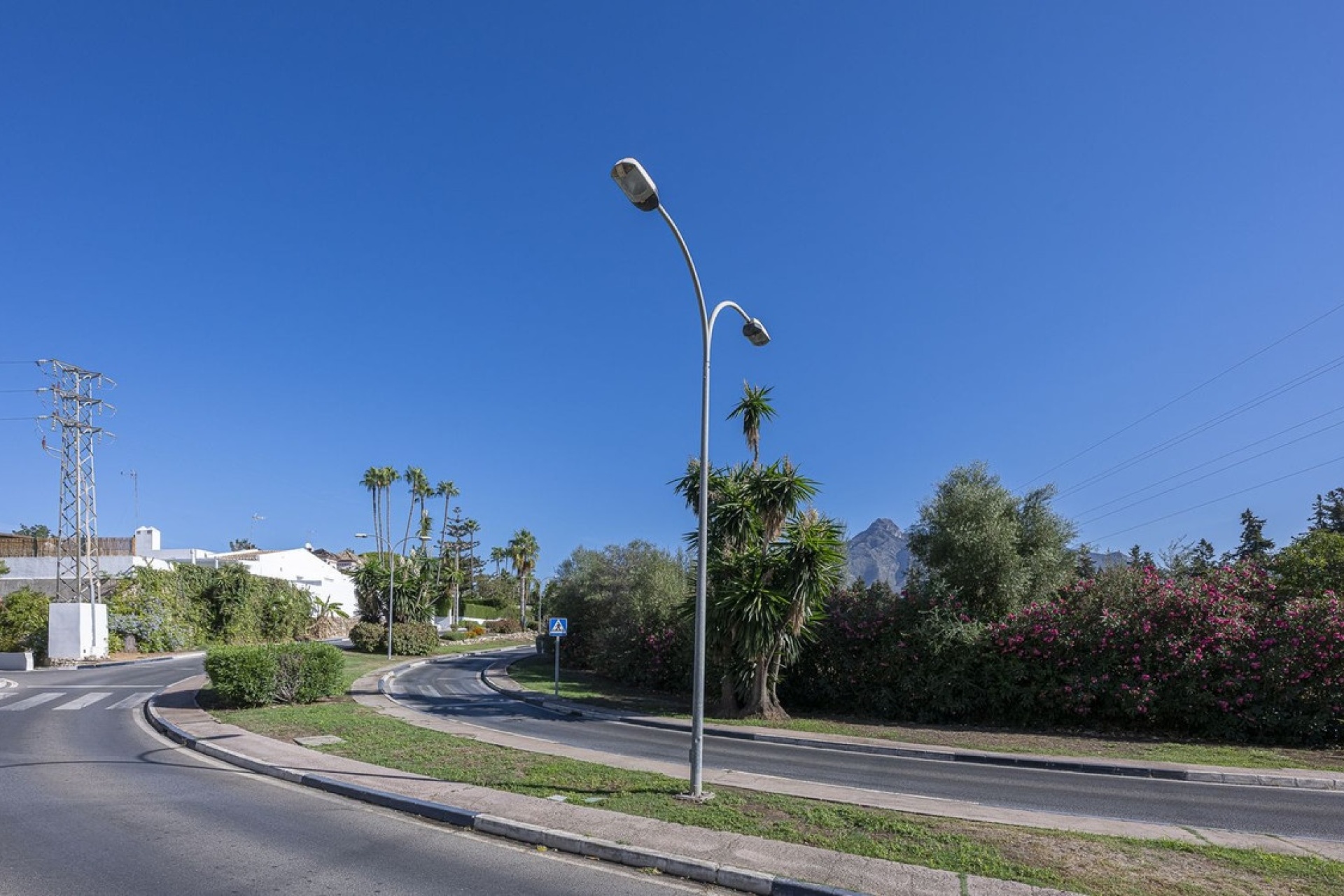 Wiederverkauf - Villa - Marbella - Nueva Andalucía