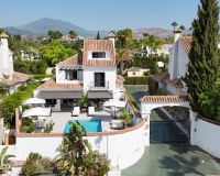 Wiederverkauf - Villa - Marbella - Nueva Andalucía