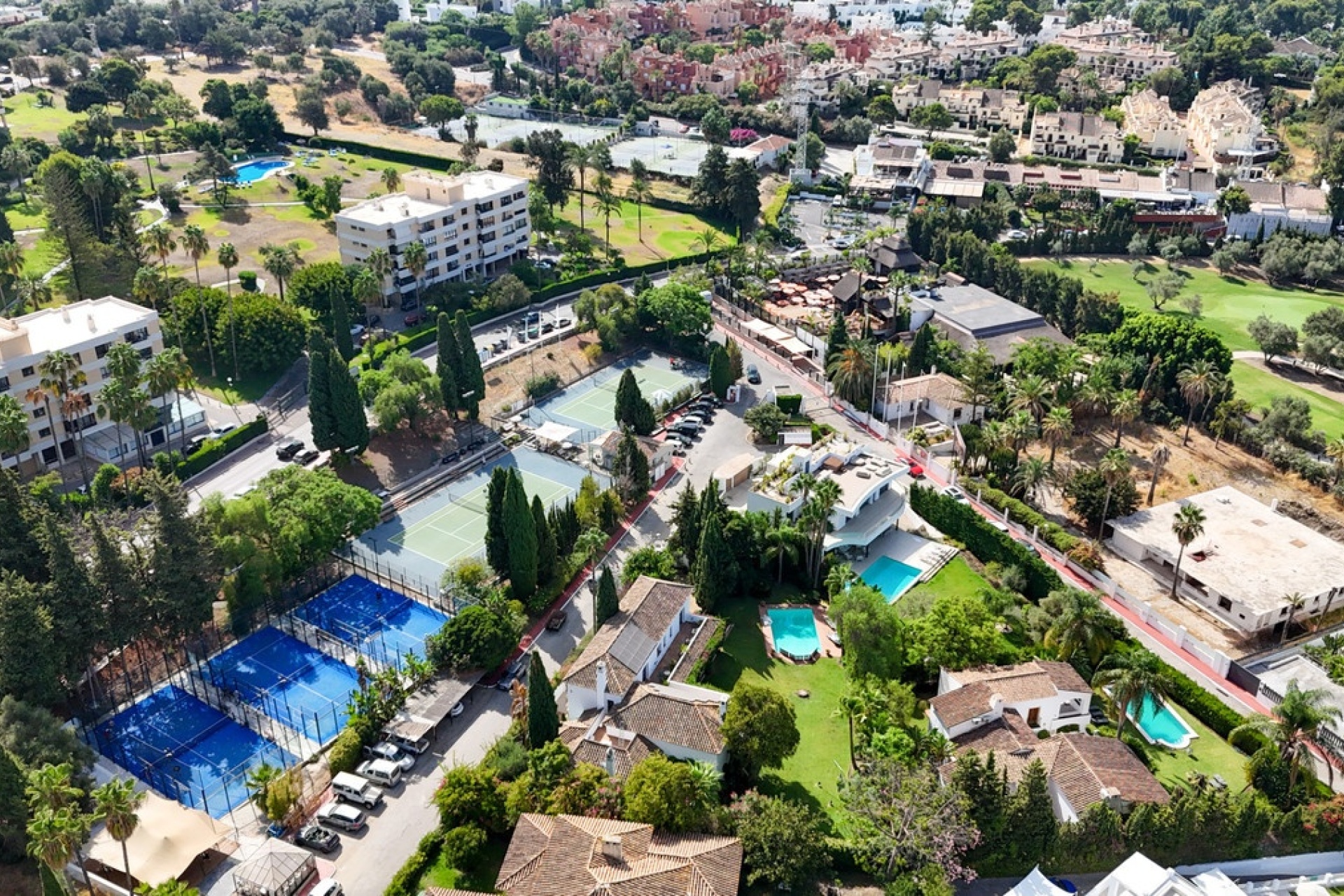 Wiederverkauf - Villa - Marbella - Nueva Andalucía