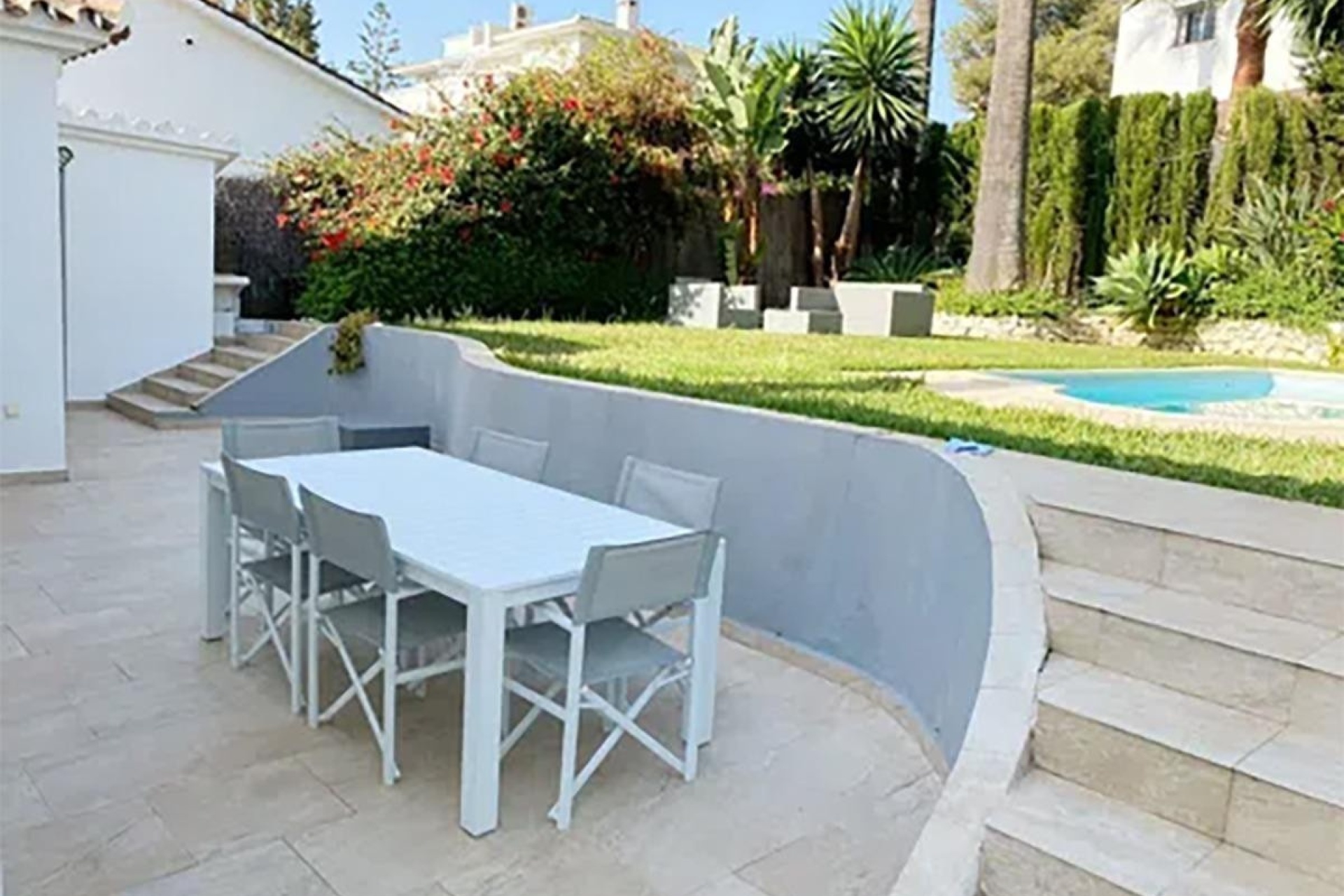 Wiederverkauf - Villa - Marbella - Nueva Andalucía