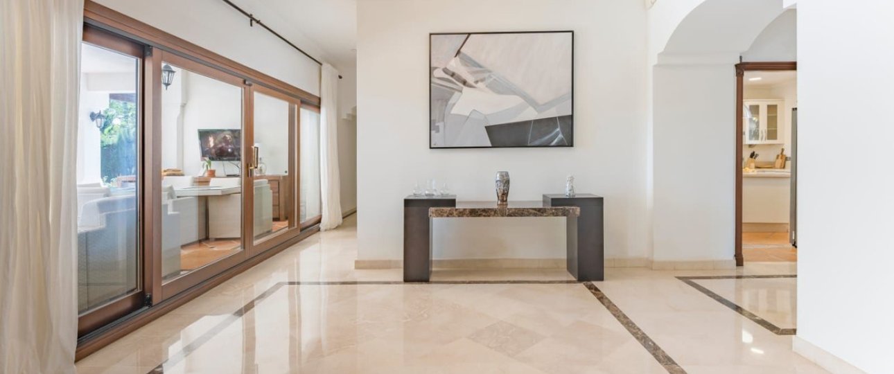 Wiederverkauf - Villa - Marbella - Nueva Andalucía