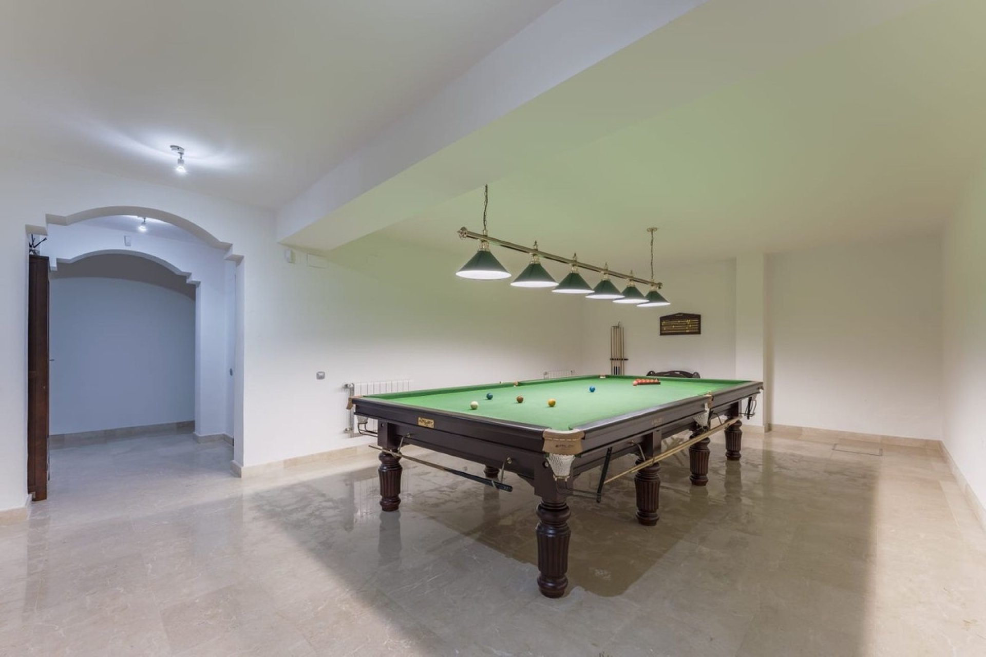 Wiederverkauf - Villa - Marbella - Nueva Andalucía