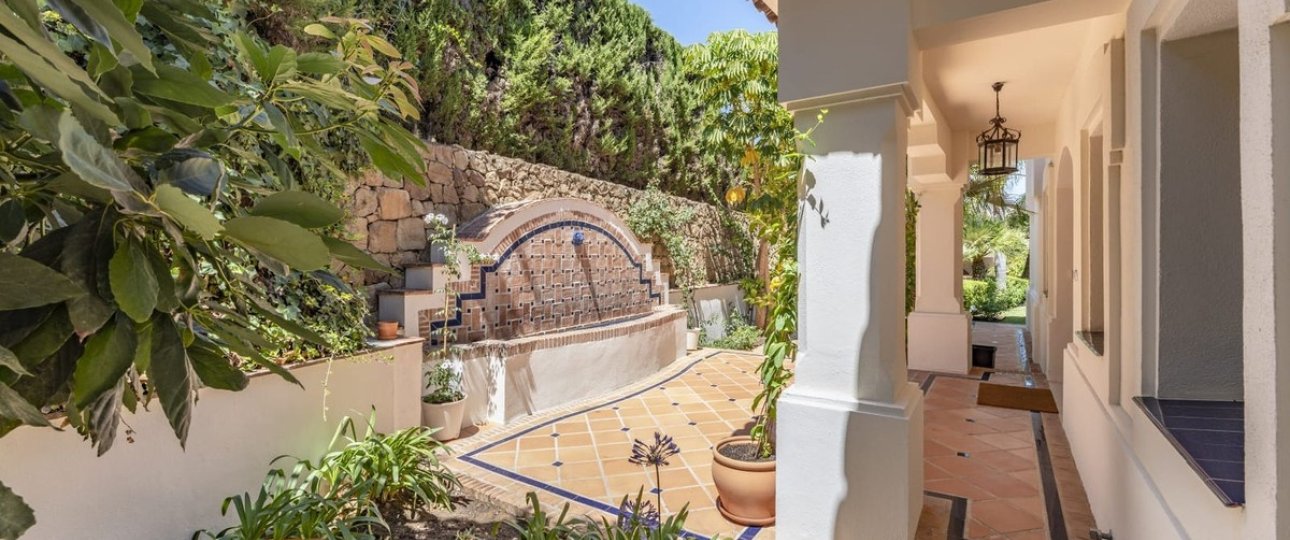 Wiederverkauf - Villa - Marbella - Nueva Andalucía