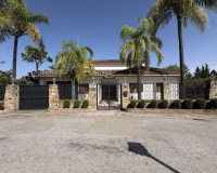 Wiederverkauf - Villa - Marbella - Nueva Andalucía