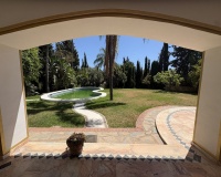 Wiederverkauf - Villa - Marbella - Nueva Andalucía